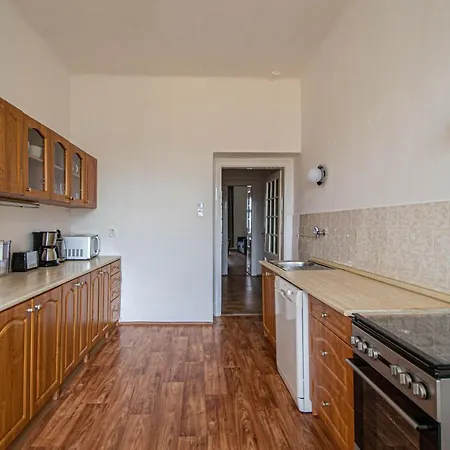 Super Billiard And Darts Big Lägenhet